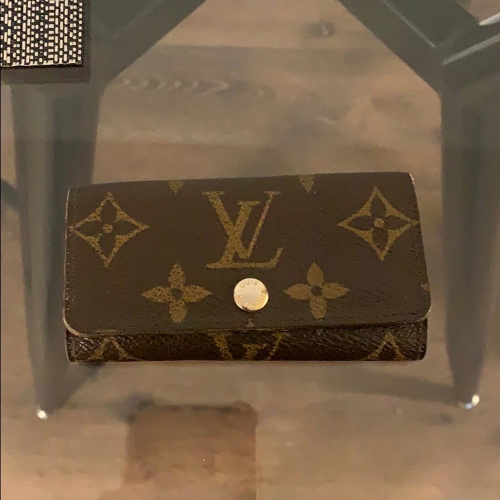 Vintage Louis Vuitton Four Ring Key holder